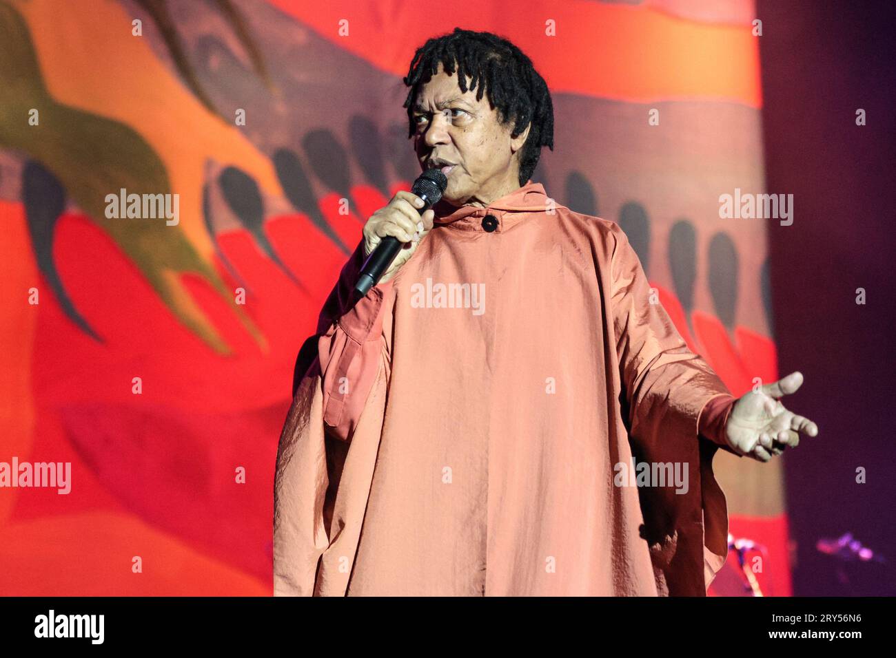 Curitiba, Brasilien. September 2023 29. PR - CURITIBA - 09/28/2023 - CURITIBA, SHOW DJAVAN - DJAVAN, während eines Auftritts im Teatro Positivo, in der Stadt Curitiba, diesen Donnerstag (28). Singer präsentiert eine Show aus der D-Tour, den Namen seines letzten Albums. Foto: Robson Mafra/AGIF (Foto: Robson Mafra/AGIF/SIPA USA) Kredit: SIPA USA/Alamy Live News Stockfoto