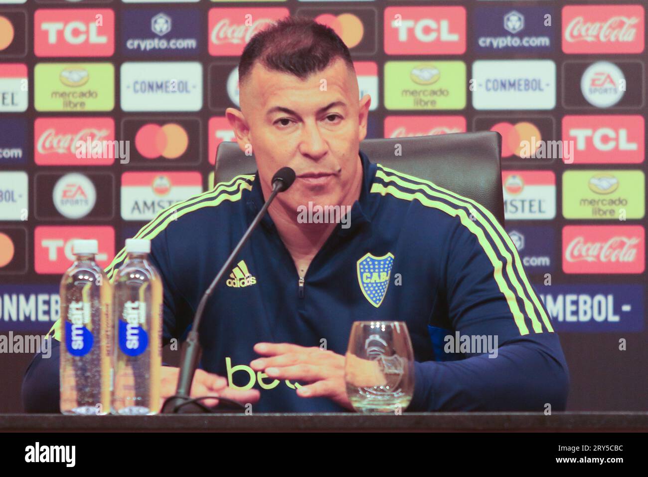 Buenos Aires, Argentinien, 28. September 2023, Jorge Almiron von Boca Juniors während der Pressekonferenz nach dem Halbfinalspiel des CONMEBOL Libertadores Cup im La Bombonera Stadion ( Credit: Néstor J. Beremblum/Alamy Live News) Stockfoto