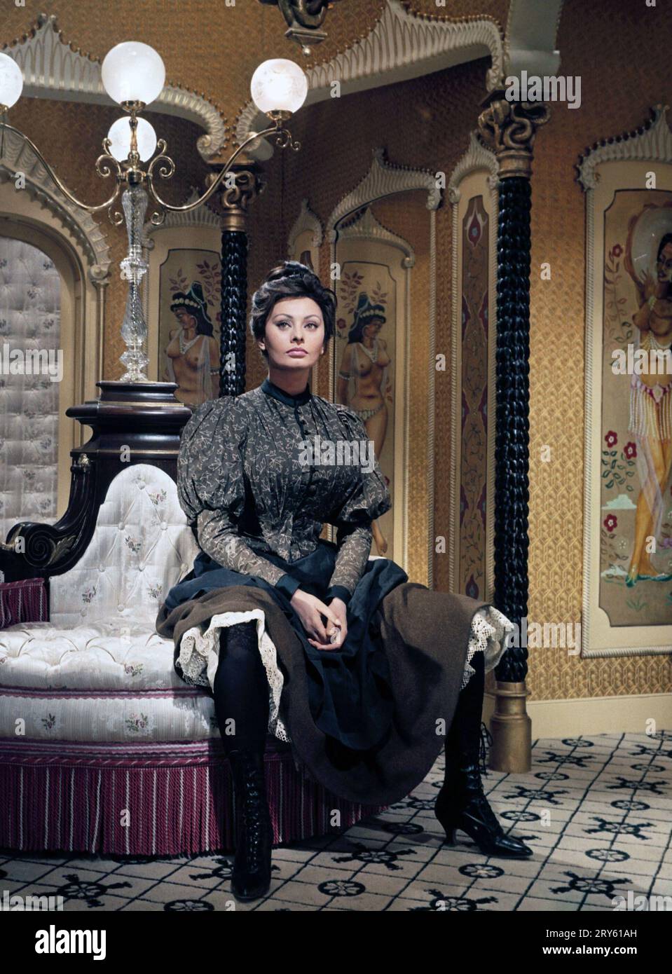 Lady l 1965 sophia loren -Fotos und -Bildmaterial in hoher Auflösung ...
