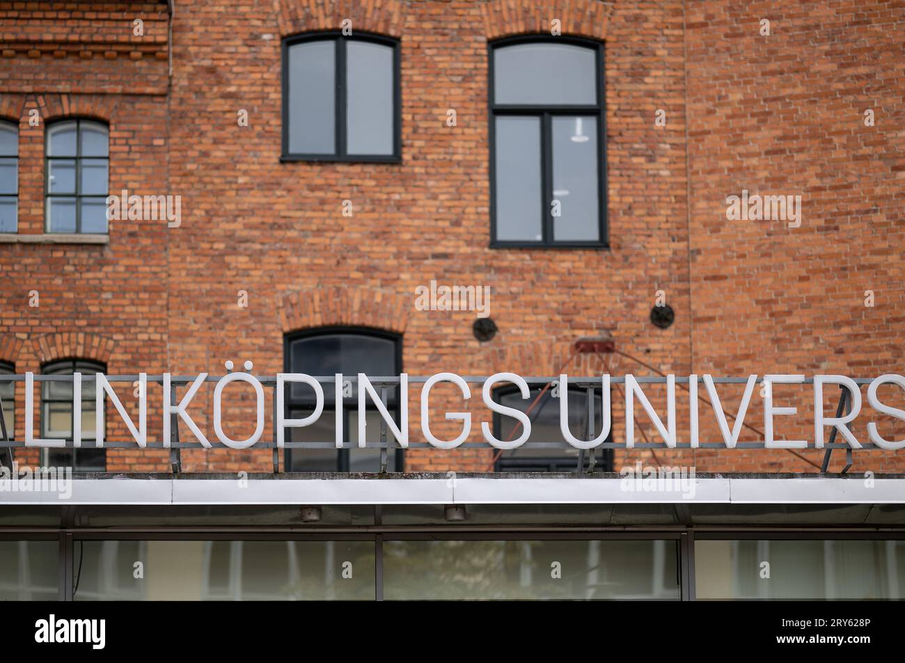 Campus Norrköping der Universität Linköping in Kåkenhus. Dies ist ein umgebautes altes Fabrikgebäude in der Industrielandschaft Norrköping. Stockfoto