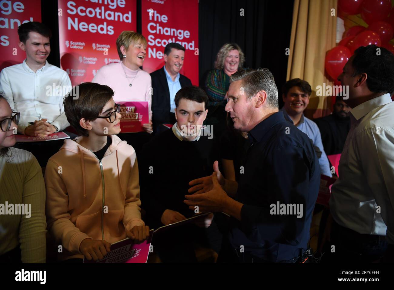Labour-Führer Sir Keir Starmer bei einer Parteiversammlung in Rutherglen vor der Nachwahl in Rutherglen und Hamilton West. Bilddatum: Freitag, 29. September 2023. Stockfoto