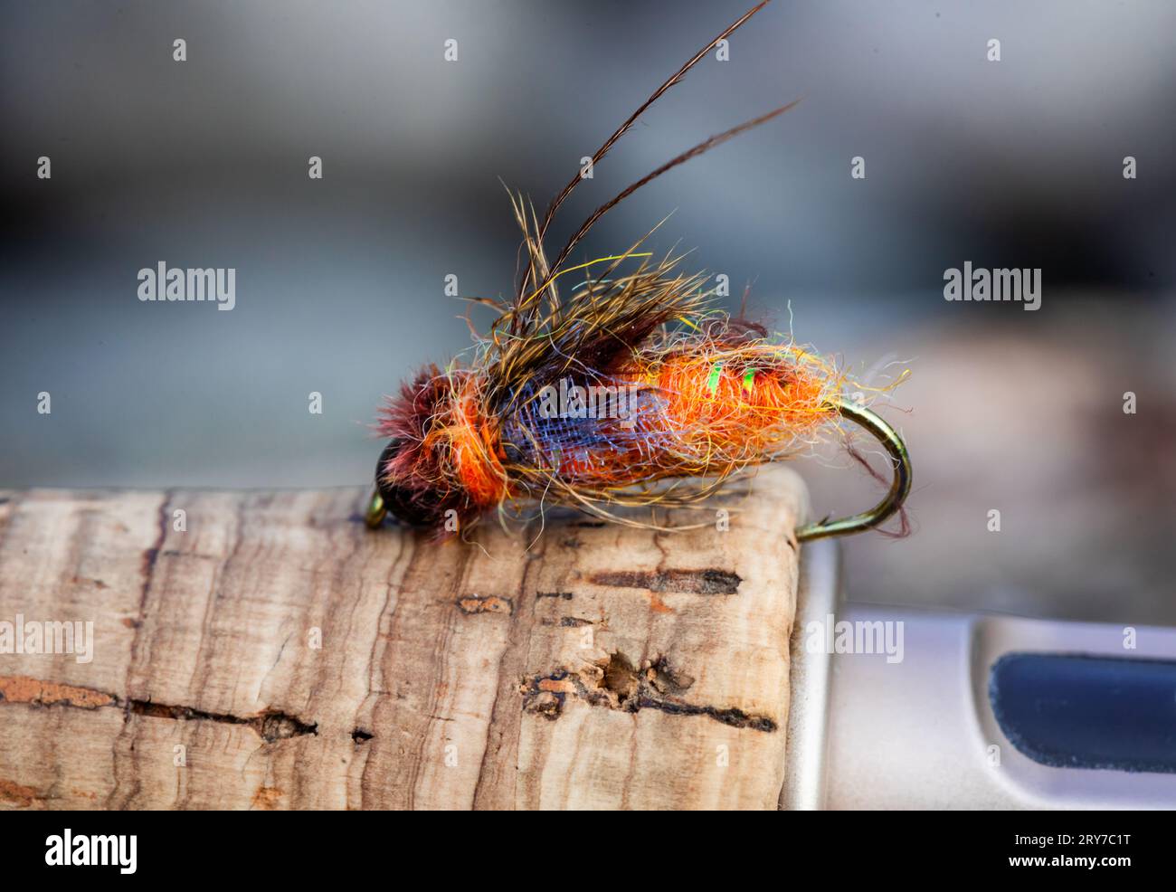 Fliegenfischen Detail Nahaufnahme am Fluss Stockfoto