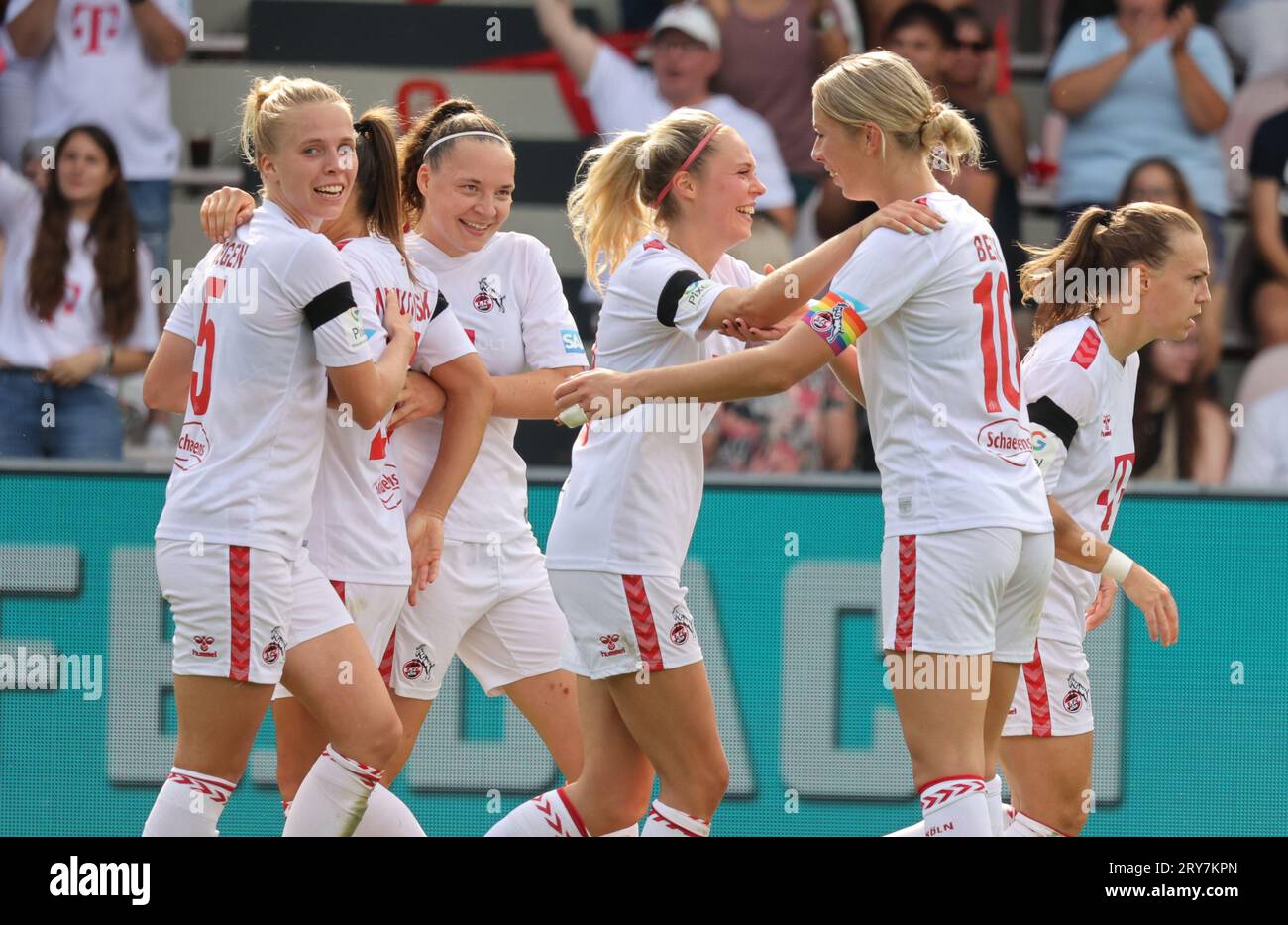 Torjubel 2-1 durch Sharon Beck (Köln, 2.v.r.), 1. FC Köln - RB Leipzig, Google Pixel Frauen Bundesliga 1. Spieltag, Köln, Deutschland, 17.09.2023. Stockfoto