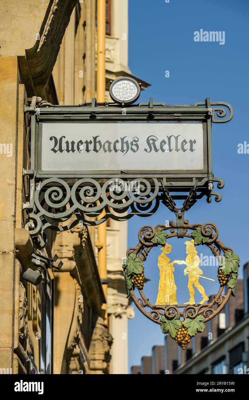 Aushängeschild, Auerbachs Keller, Mädlerpassage, Leipzig, Sachsen, Deutschland Stockfoto