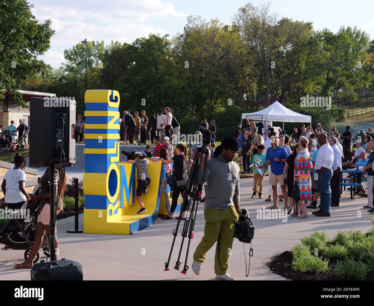 Lenexa, Kansas – 12. September 2023: Eröffnung des Rolling Magic Skatepark Grand im SAR Ko Par Park Stockfoto