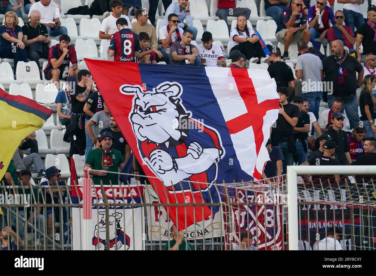 Monza, Italien. September 2023 28. Fans des Bologna FC 1909 während des AC Monza gegen den Bologna FC 1909, Serie A, im U-Power Stadium in Monza am 28. September 2023. (Foto: Alessio Morgese/NurPhoto)0 Credit: NurPhoto SRL/Alamy Live News Stockfoto