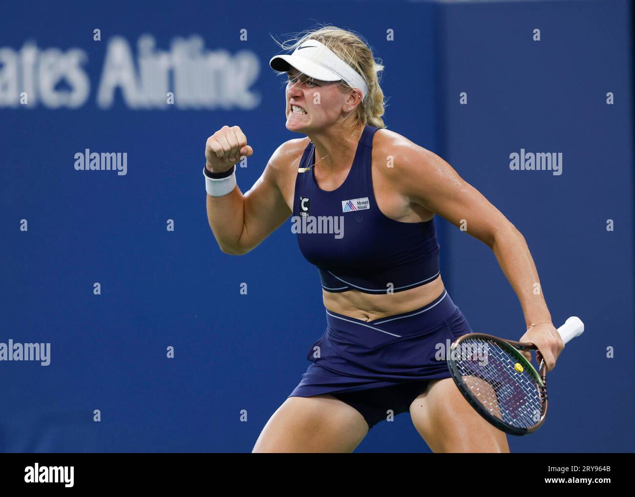Tennisspielerin Peyton Stearns USA feiert bei den US Open 2023, Arthur Ashe Stadium, USTA Billie Jean King National Tennis Center, Flushing Meadows Stockfoto