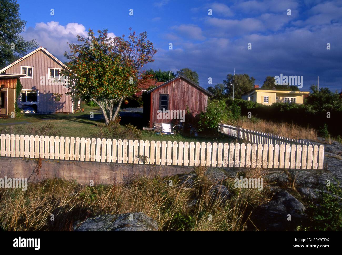 Malerische Aussicht auf Häuser in Oregrund, Schweden Stockfoto