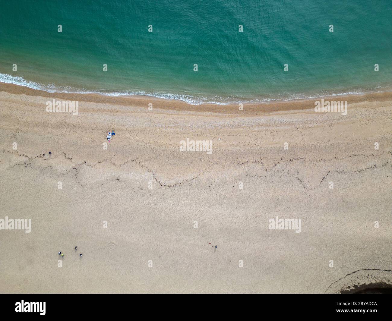 Blick aus der Vogelperspektive auf den feinen Strand von blackpool Sands an der südlichen Küste von devon Stockfoto