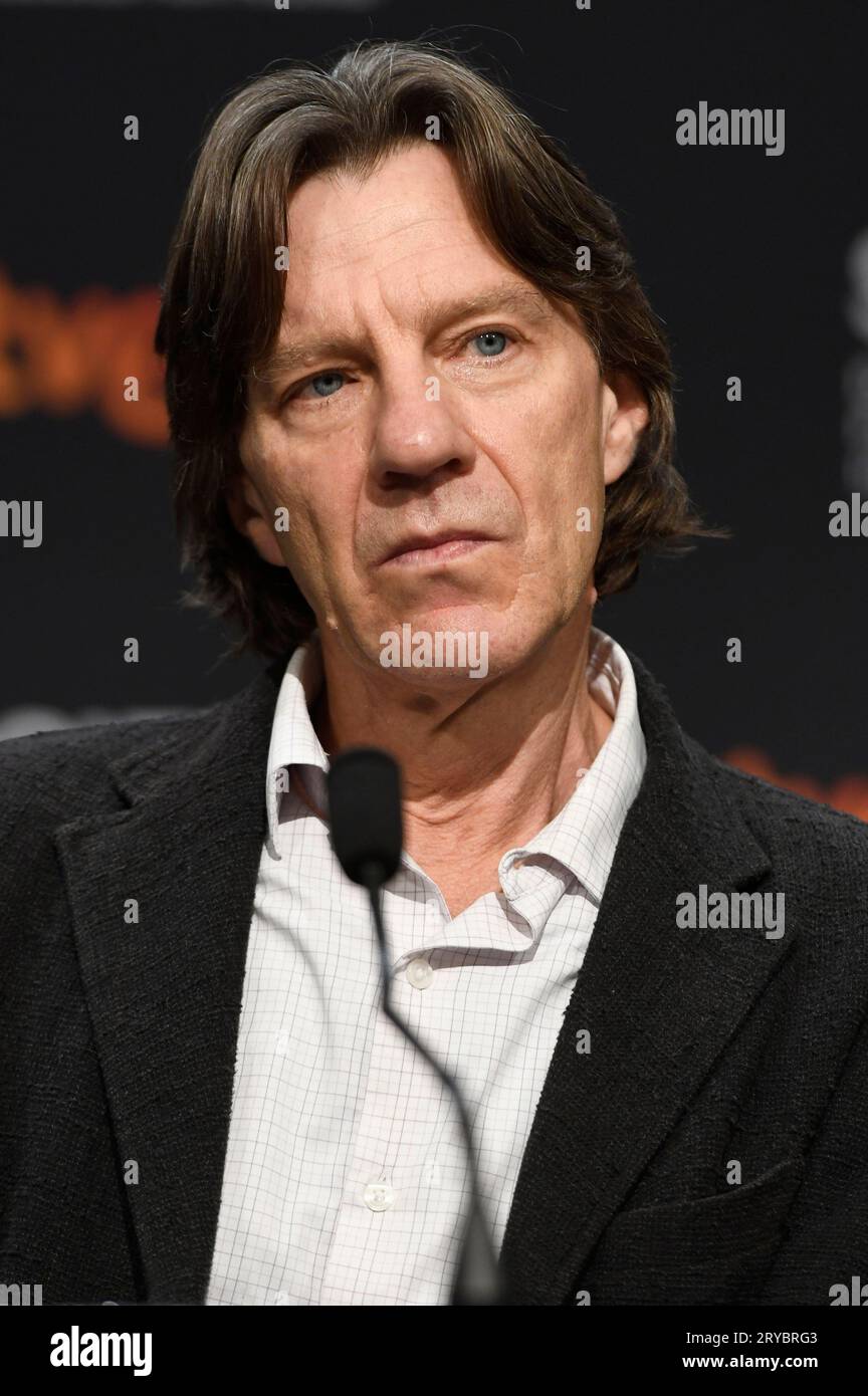 James Marsh bei der Pressekonferenz zum Kinofilm „Dance First“ auf dem 71. Internationales Filmfestival San Sebastian / Festival Internacional de Cine de San Sebastián im Kursaal. San Sebastian, 30.09.2023 Stockfoto