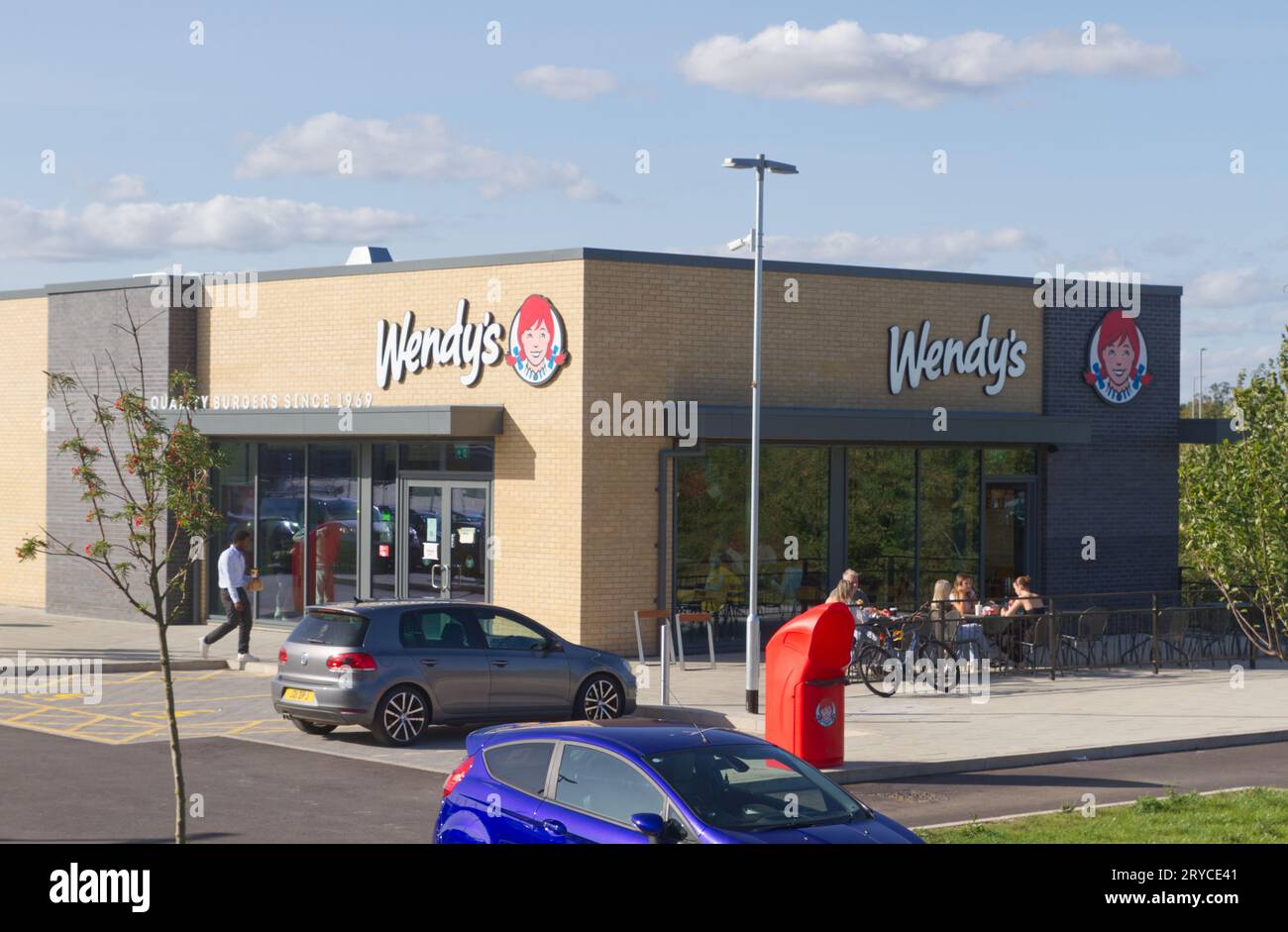 Wendy's, eine Fast-Food-Burger-Kette, öffnete im Juli 2023 ihre Türen bei der neuen Northern Gateway-Entwicklung von der A12 nördlich von Colchester. Stockfoto