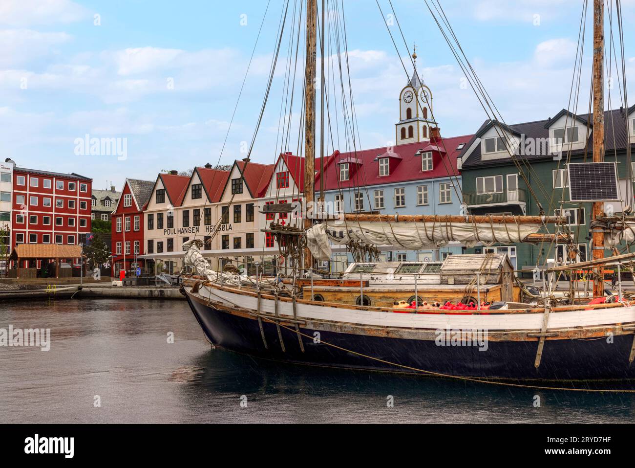 Torshavn und die parlamentsgebäude in Tinganes auf den Färöern Stockfoto