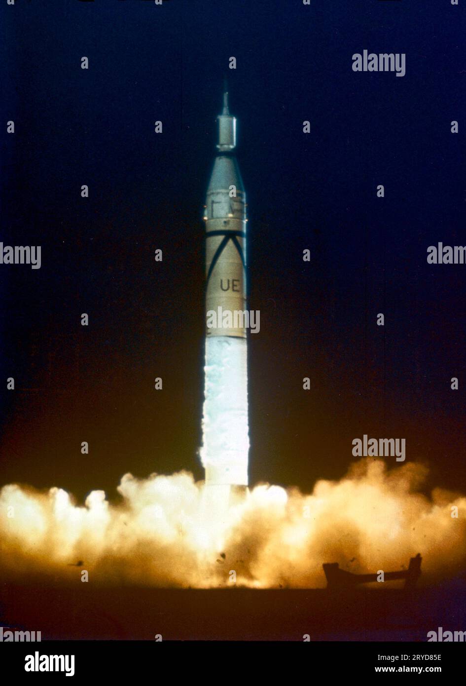 NASA IMAGE Explorer 1 wurde der erste erfolgreich von den Vereinigten Staaten gestartete Satellit, als er am 31. Januar 1958 in den Weltraum geschickt wurde. Eine schnelle Reaktion auf den Start von Sputnik 1 durch die Sowjetunion, der Erfolg von Explorer 1 markierte den Beginn des US-Weltraums Stockfoto