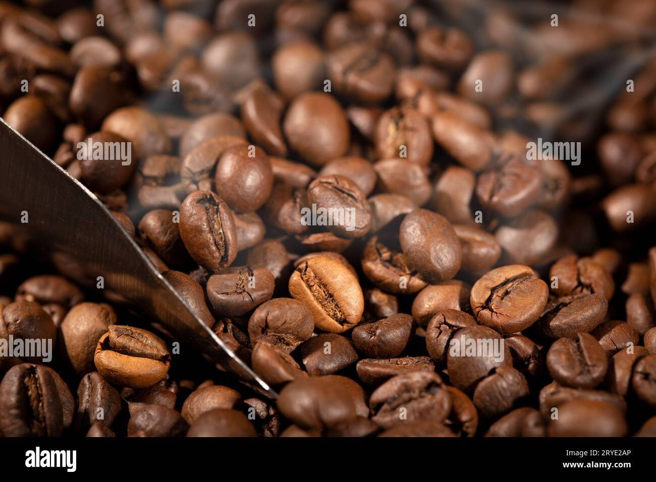 Nahaufnahme von gerösteten Kaffeebohnen Stockfoto