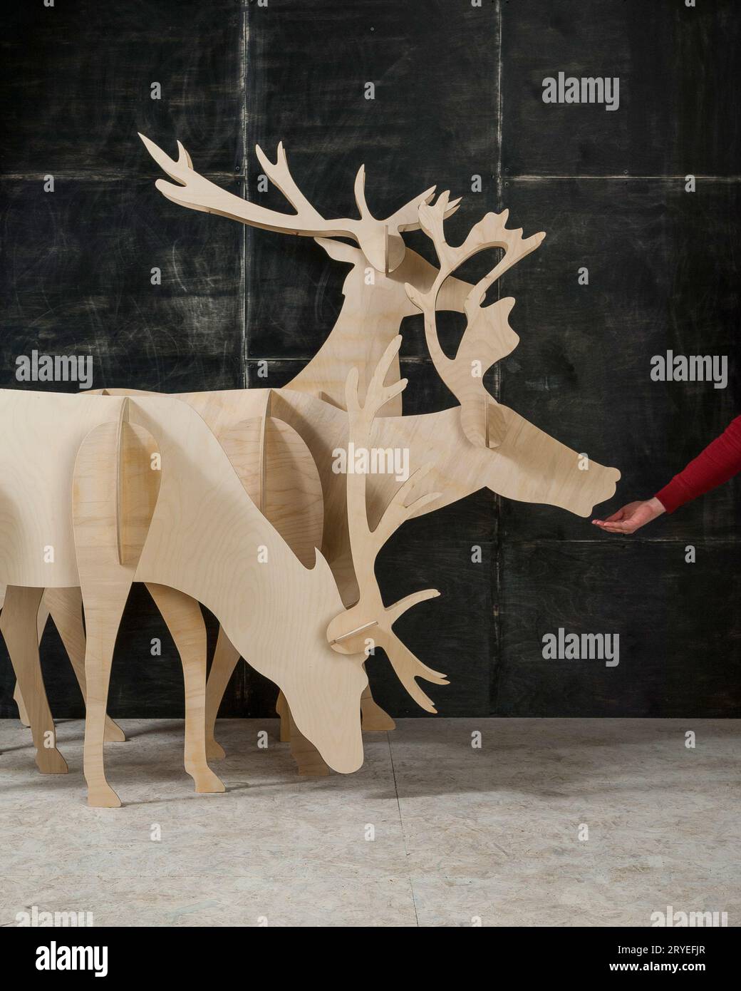 Neujahrsdekoration aus Sperrholz Stockfoto