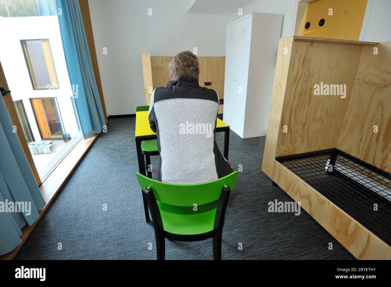 Flüchtling oder Asylbewerber in Einwanderungshaft Stockfoto