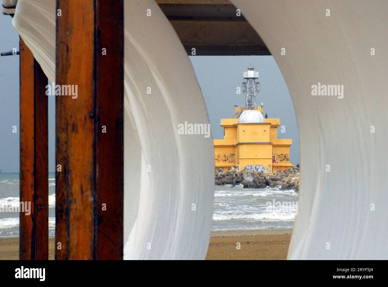 Leuchtturm für Navigationshilfe in der Schifffahrt in Venedig, Italien Stockfoto