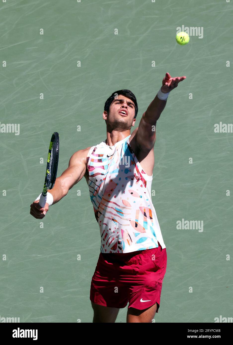 NEW YORK CITY, NEW YORK - 2. September: Carlos Alcaraz aus Spanien während seines dritten Rundenspiels gegen Daniel Evans aus Großbritannien am 6. Tag der US Open im USTA Billie Jean King National Tennis Center am 2. September 2023 in New York City, New York. (Foto von Adam Stoltman) Stockfoto