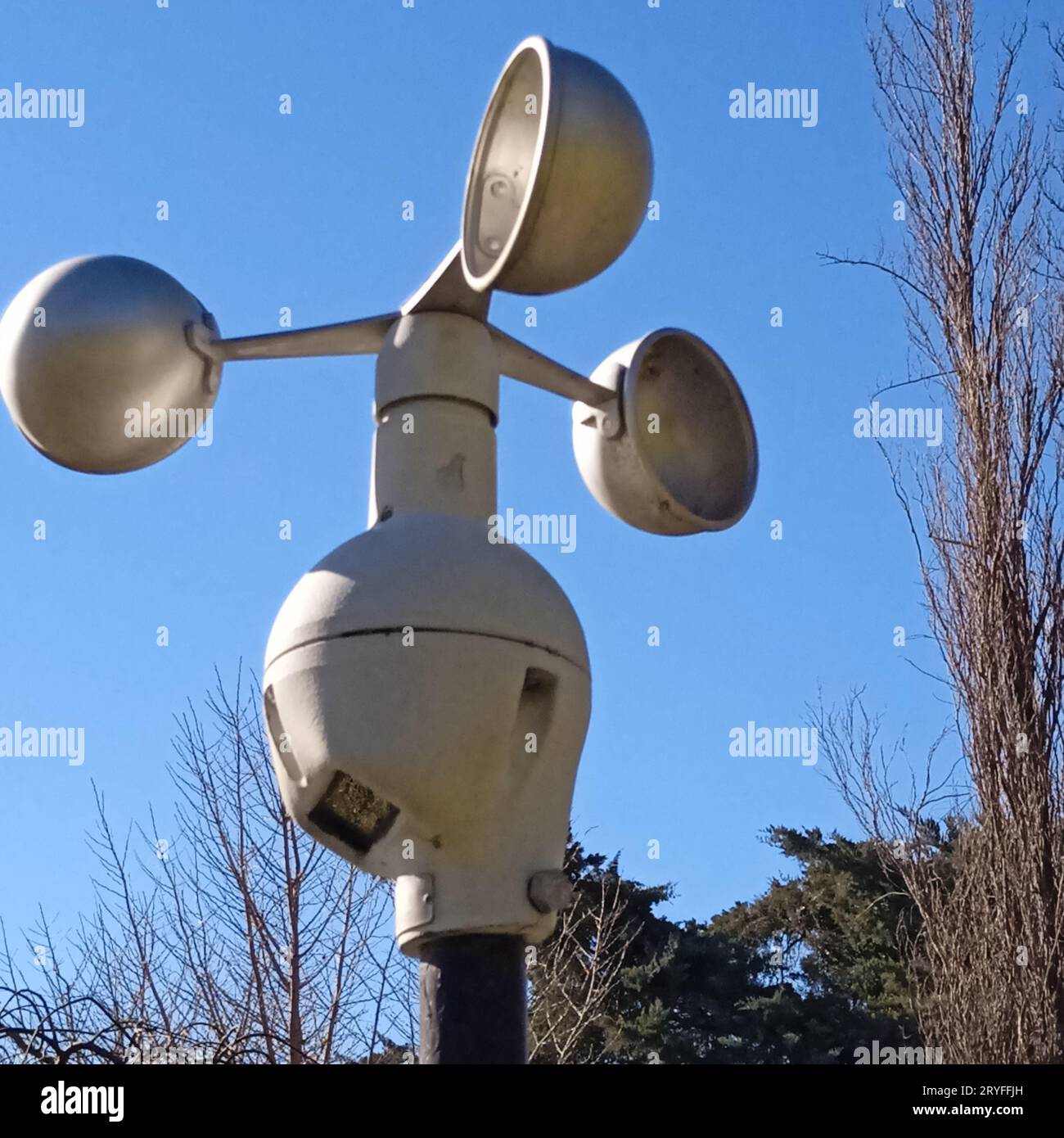 Windmessung durch Wetterstation Stockfoto