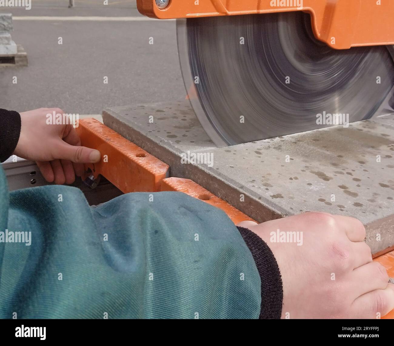 Mauerwerk- oder Steinsäge Stockfoto