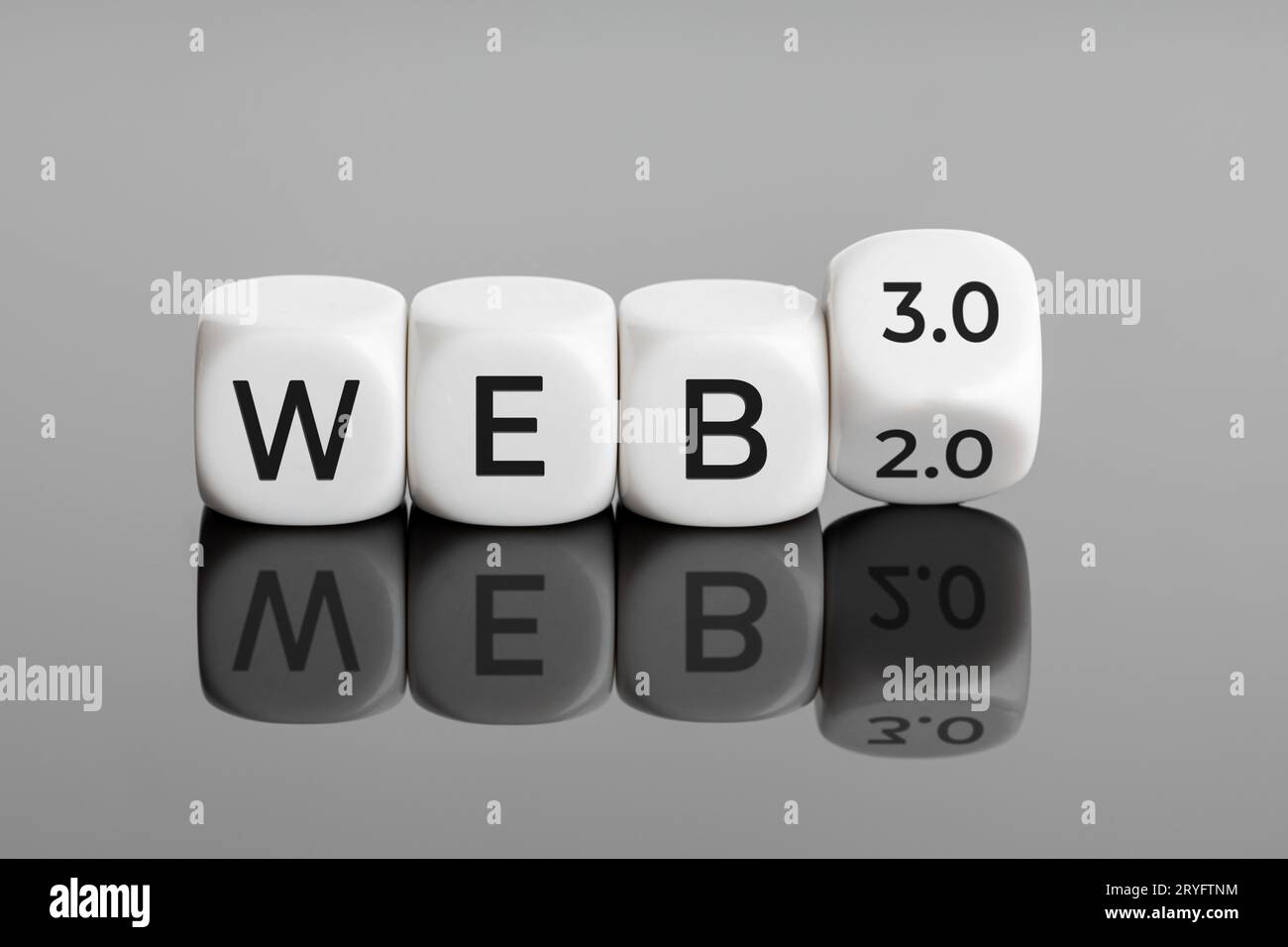 Wechsel vom Web 2,0 zum Web 3,0-Konzept. Weiße Blöcke mit Text Stockfoto