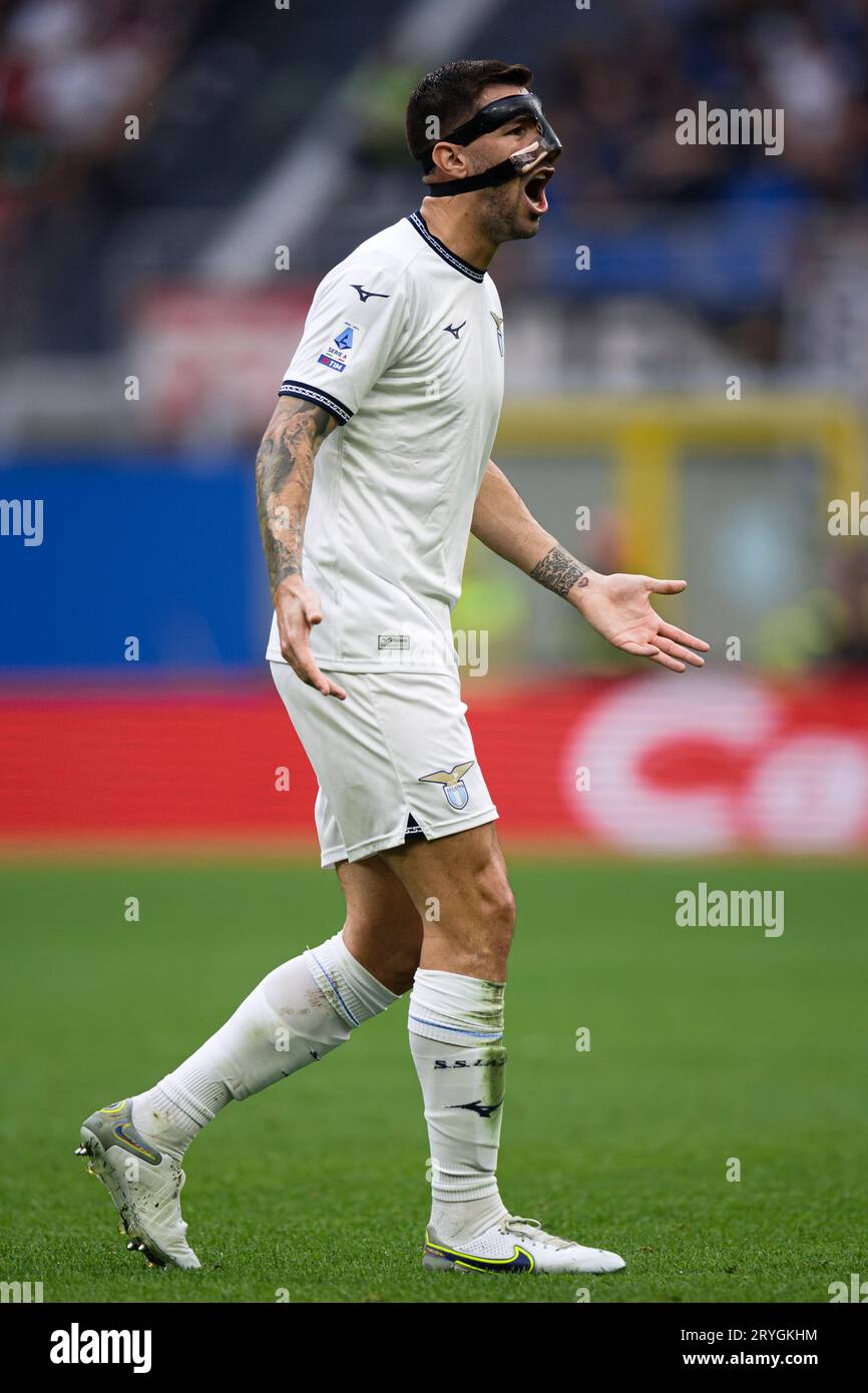 Alessio Romagnoli von SS Lazio reagiert während des Fußballspiels der Serie A zwischen AC Mailand und SS Lazio. Stockfoto