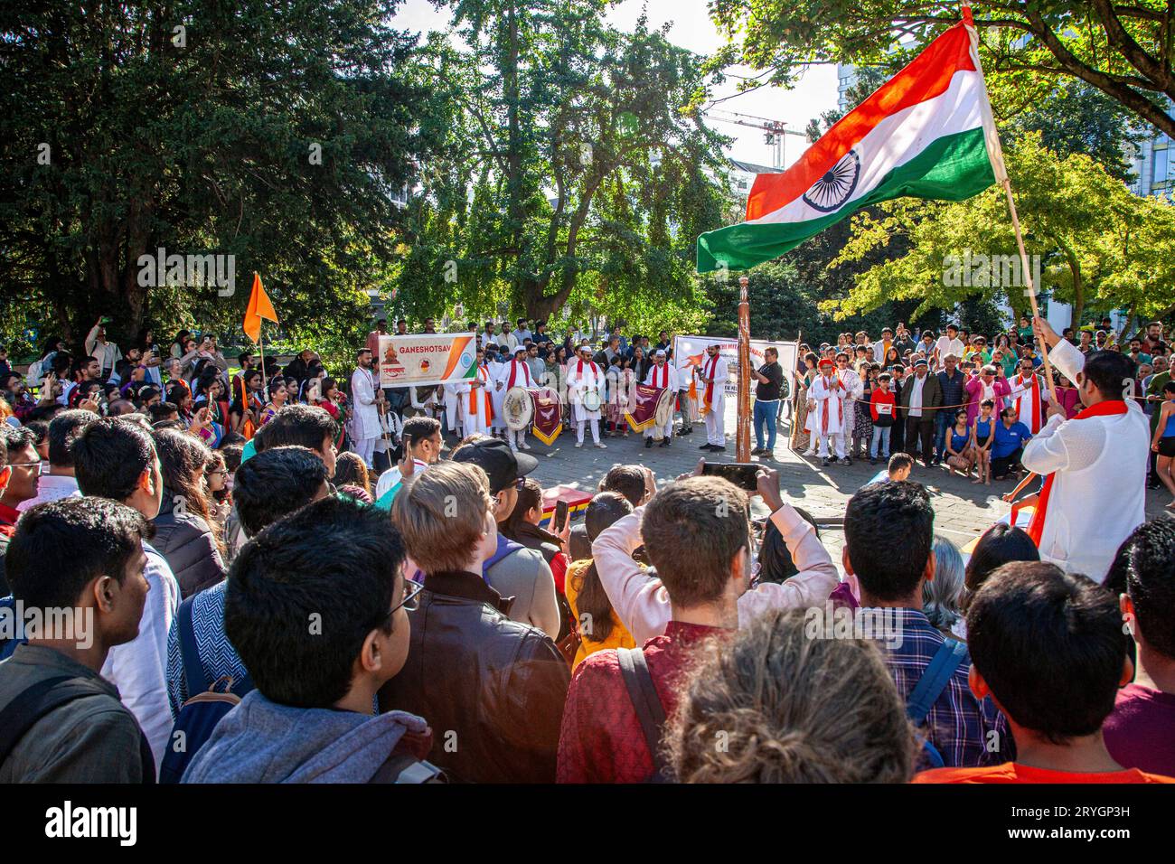 Fest des indischen Elefantengottes Ganesh Chaturthi auf der Kö NUR FÜR REDAKTIONELLE VERWENDUNG *** Festival des indischen Elefantengottes Ganesh Chaturthi auf der Kö NUR ZUR REDAKTIONELLEN VERWENDUNG. Bildnachweis: Imago/Alamy Live News Stockfoto Fest des indischen Elefantengottes Ganesh Chaturthi auf der Kö NUR FÜR REDAKTIONELLE VERWENDUNG *** Festival des indischen Elefantengottes Ganesh Chaturthi auf der Kö NUR ZUR REDAKTIONELLEN VERWENDUNG. Bildnachweis: Imago/Alamy Live News Stockfoto