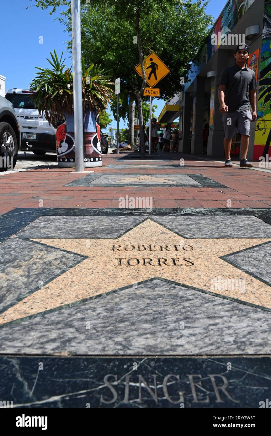 USA. FLORIDA. MIAMI. DAS VIERTEL LITTLE HAVANA. DER WALK OF FAME AUF DER CALLE OCHO (8. STRASSE). Stockfoto