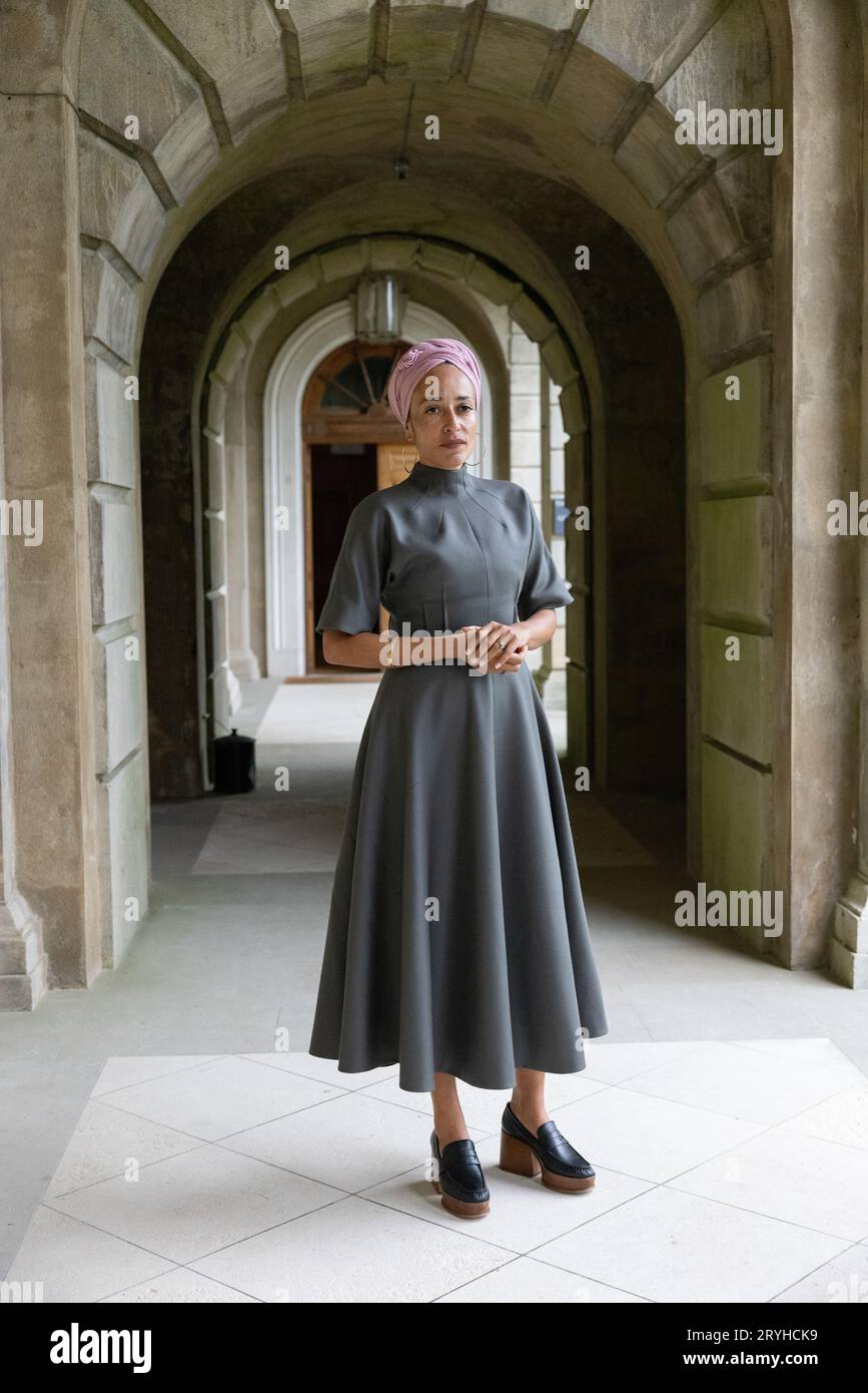 Zadie Smith, englischer Schriftsteller, Debütroman „White Teeth“, fotografiert beim Cliveden Literary Festival, Berkshire, England, Großbritannien, 30. September 2023 Stockfoto