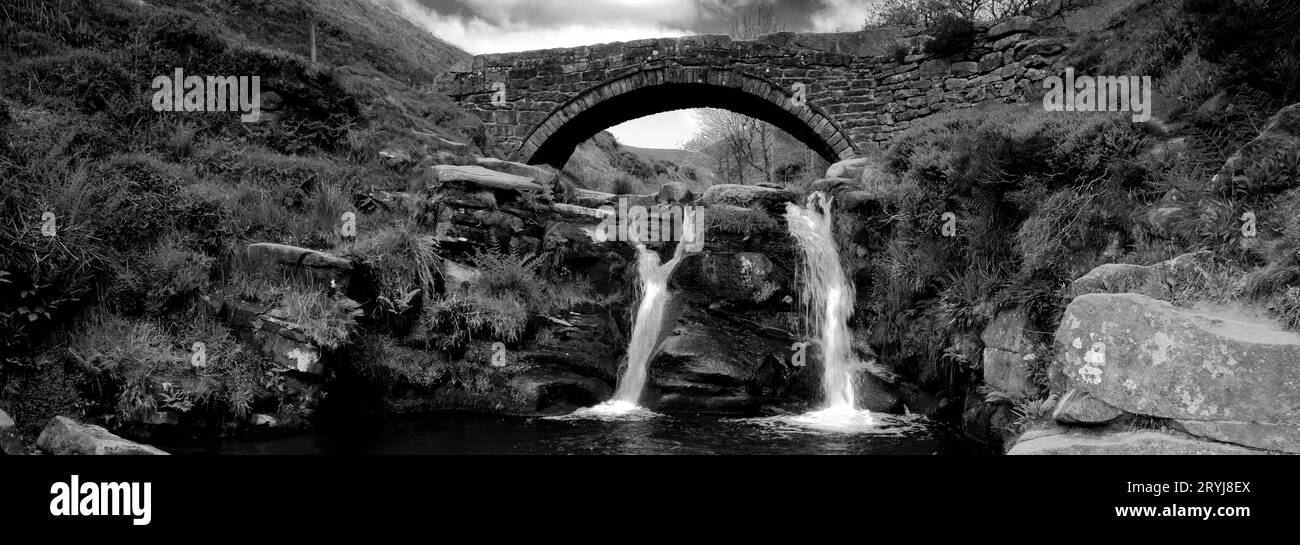 River Dane und Wasserfälle am Three Shires Head, dem Treffpunkt der Countys Cheshire, Derbyshire und Staffordshire, England, Großbritannien Stockfoto