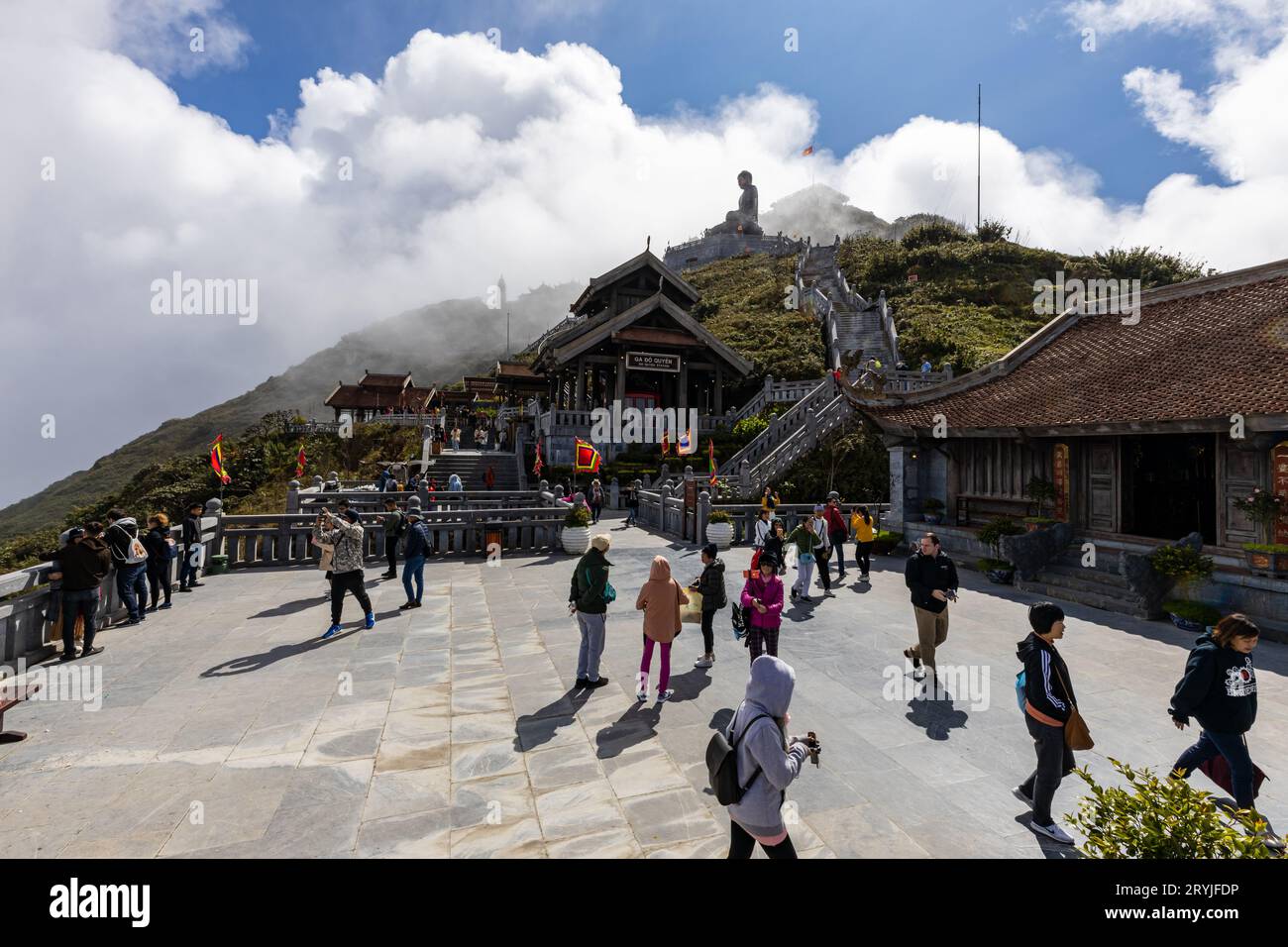 Der buddhistische Tempel im Fansipan in Sapa in Vietnam Stockfoto