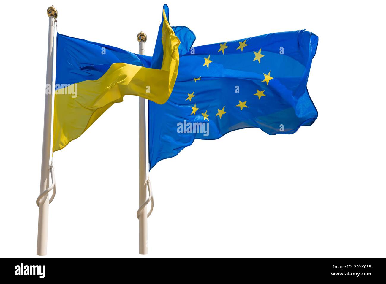 Fahnenmasten mit Fahnen der Europäischen Union und der Ukraine Stockfoto