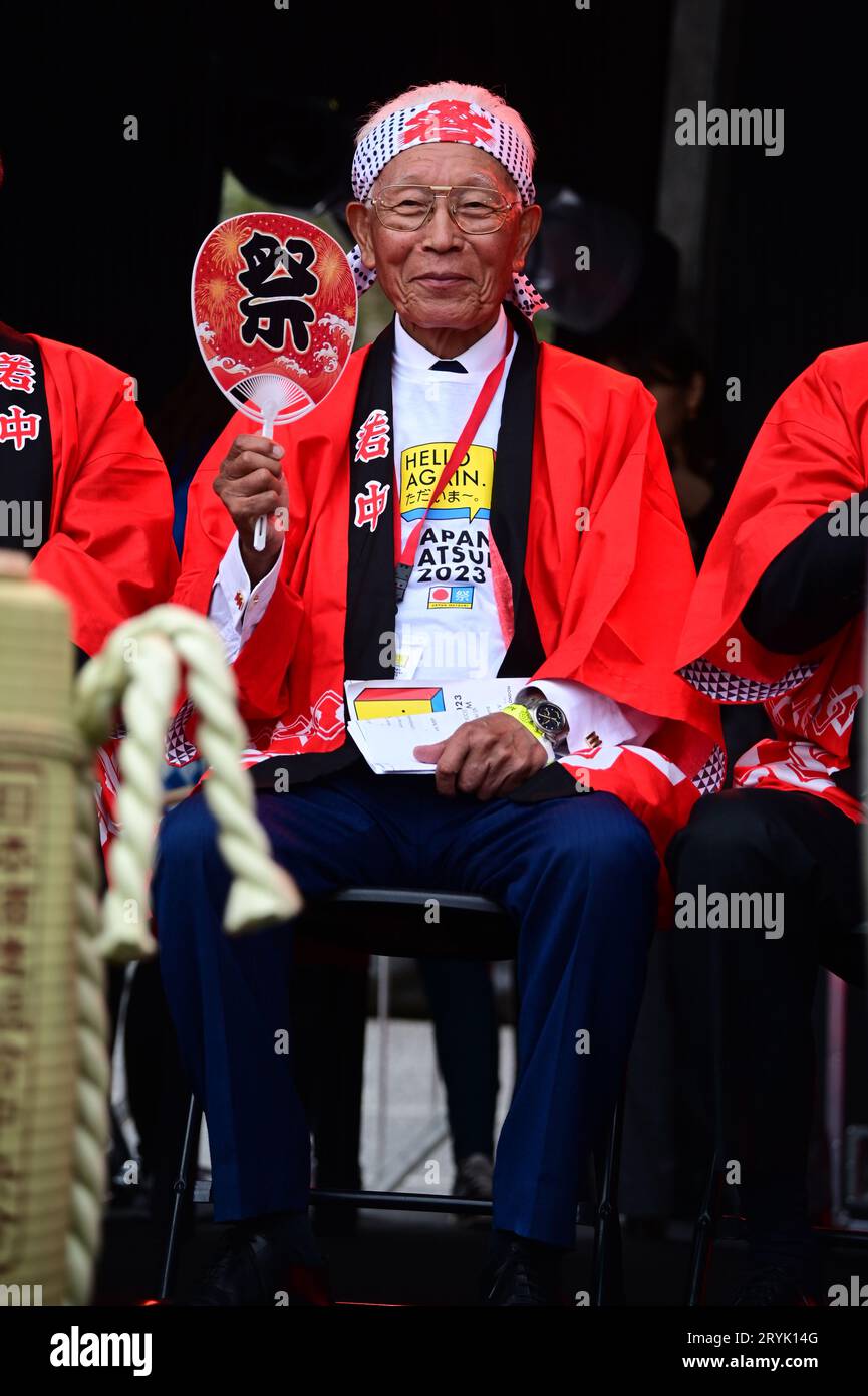 London, Großbritannien. Oktober 2023. Redner Sandy Sano beim Japan Matsuri Festival ist wieder am Trafalgar Square, London, Großbritannien, für japanische Kultur, Tänze, Aufführungen, Speisen und Getränke. Kredit: Siehe Li/Picture Capital/Alamy Live News Stockfoto