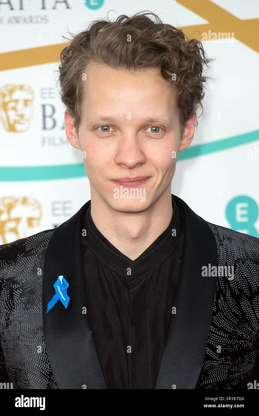 London, Großbritannien. Februar 2023. Im Bild: Felix Kammerer nimmt an den EE British Academy Film Awards 2023 in der Royal Festival Hall in Southbank, London Teil. Stockfoto