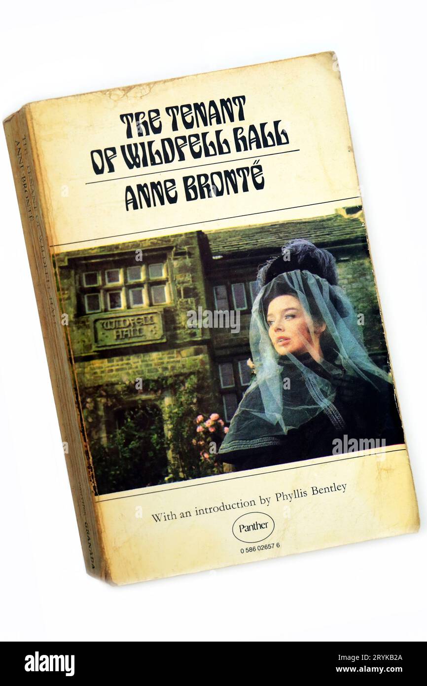 Ann Bronte – die Pächterin der Wildfell Hall. Bucheinband, Studioeinrichtung auf weißem Hintergrund. Stockfoto