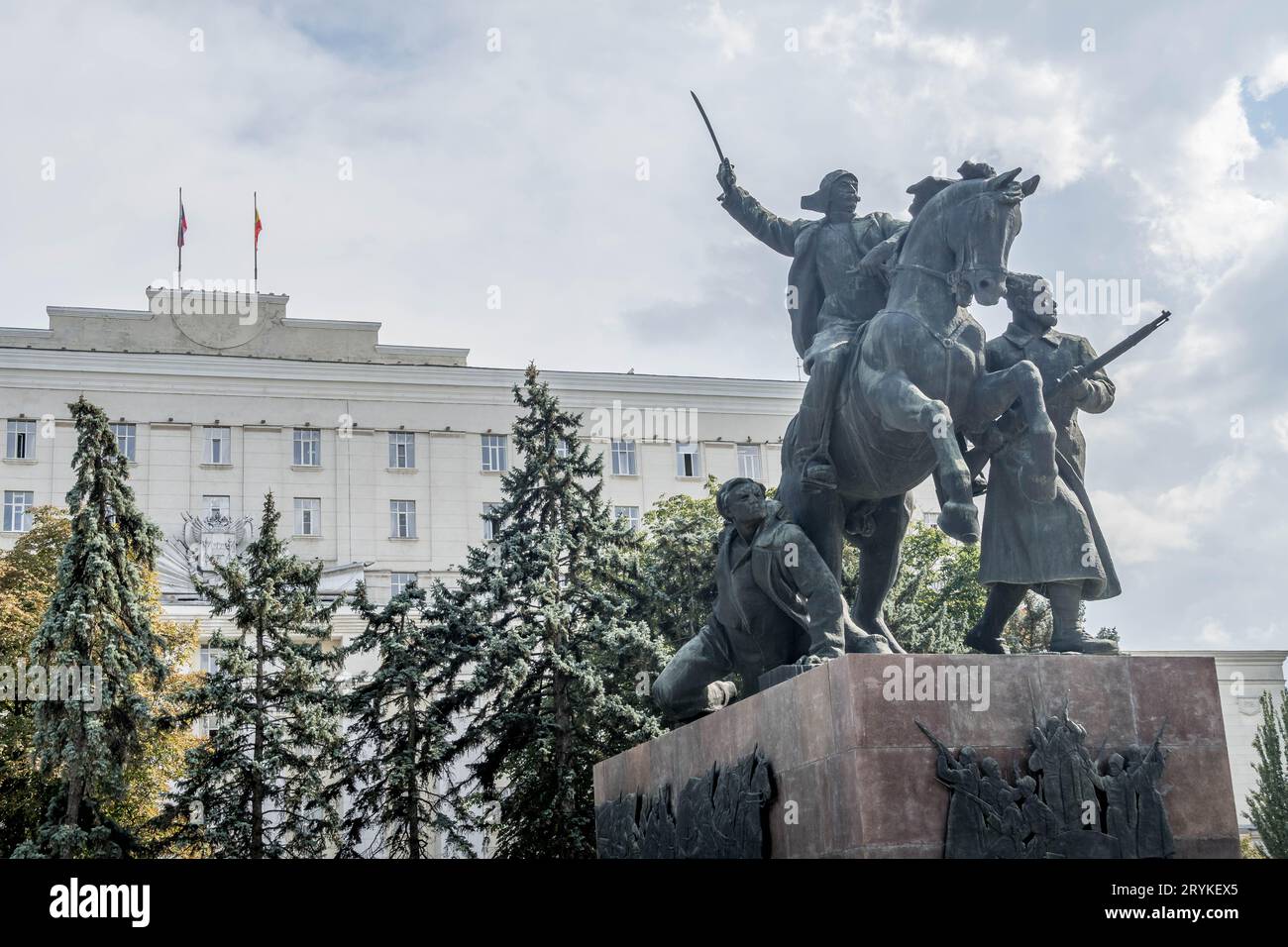 Das Denkmal der Soldaten des russischen Bürgerkrieges in der Stadt Rostow-on-Don in Südrussland. Stockfoto
