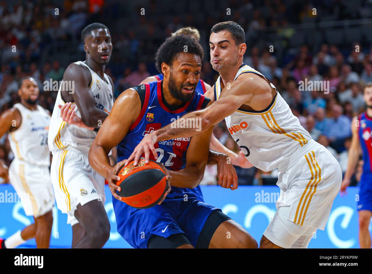 1. Oktober 2023; Wizink Center, Madrid, Spanien, spanische Liga Endesa Basketball, Real Madrid gegen Barcelona; Jaribi Parker (Barcelona) ist verwickelt Stockfoto