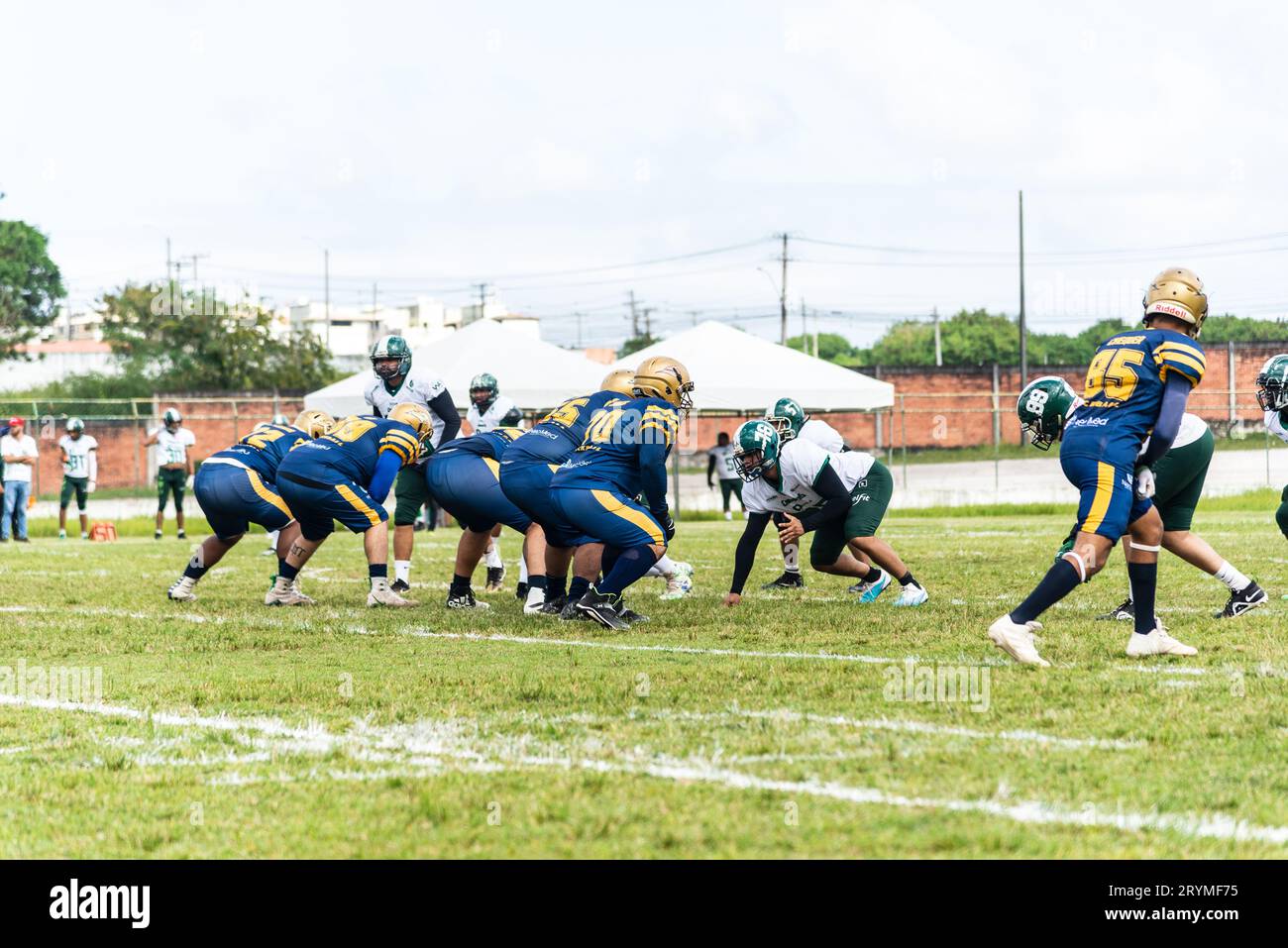 Camacari, Bahia, Brasilien - 30. September 2023: American Football Match im Armando Oliveira Stadion in Camacari, Bahia. Stockfoto