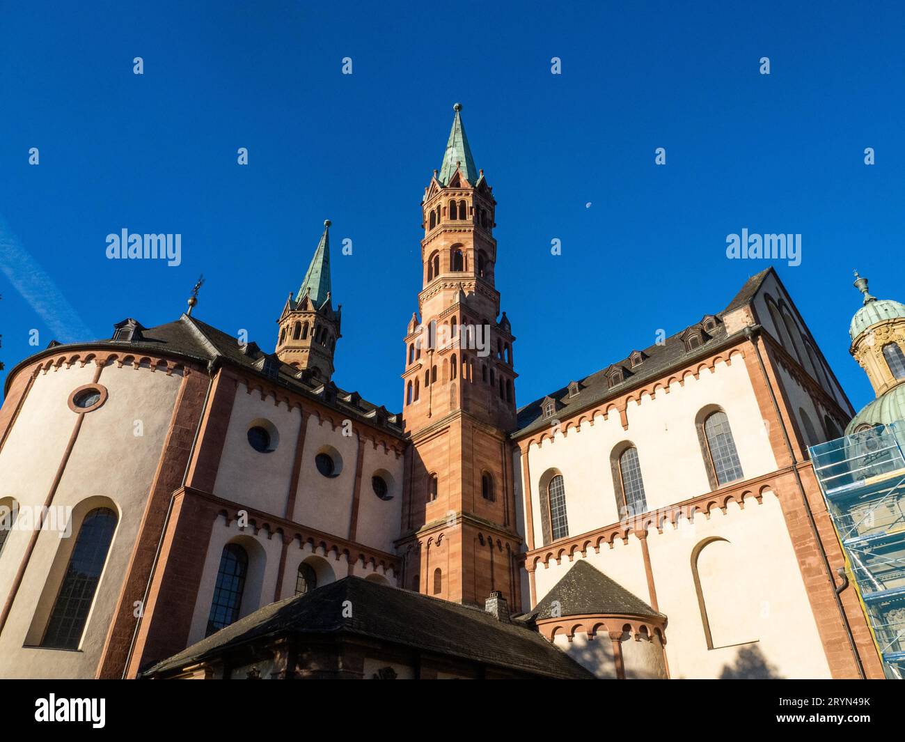 Romanische UNESCO-Kiliansdom, St. Kilian, Dom, Zwillingstürme, Würzburg, Unterfranken, Franken, Bayern, Deutschland Stockfoto