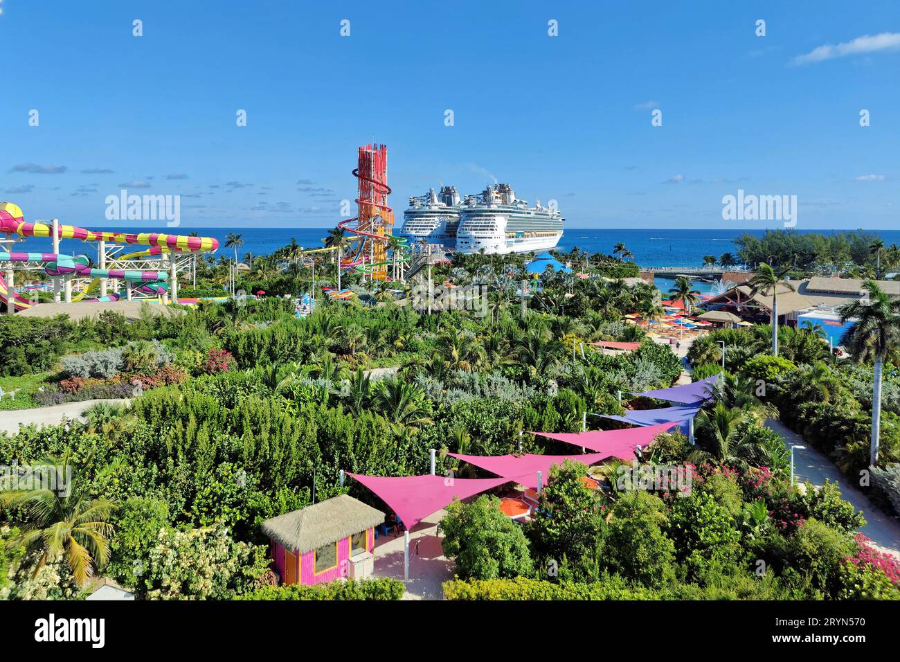 Kreuzfahrtschiffe Freedom of the Seas und Independence of the Seas, Reederei Royal Caribbean International, Privatinsel Coco Cay aka Little Stockfoto
