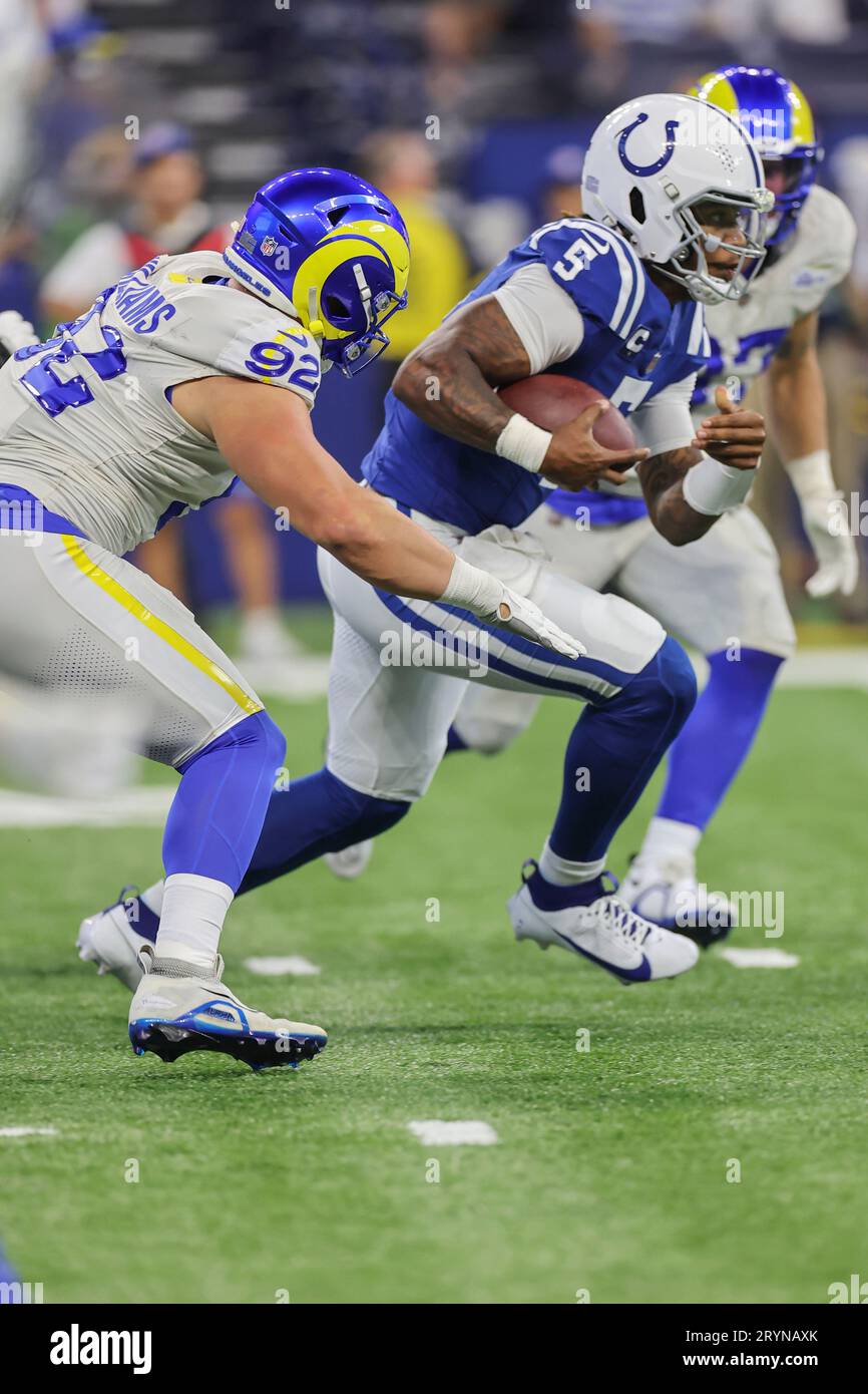 Indianapolis, USA; Indianapolis Colts Quarterback Anthony Richardson (5) läuft mit dem Ball während eines NFL-Spiels gegen die Los Angeles Rams, Sunda Stockfoto