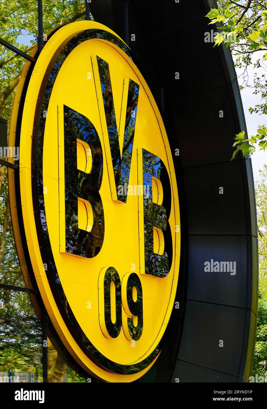 BVB Clubwappen im Fanshop Borussia Dortmund, Dortmund, Ruhrgebiet, Deutschland, Europa Stockfoto