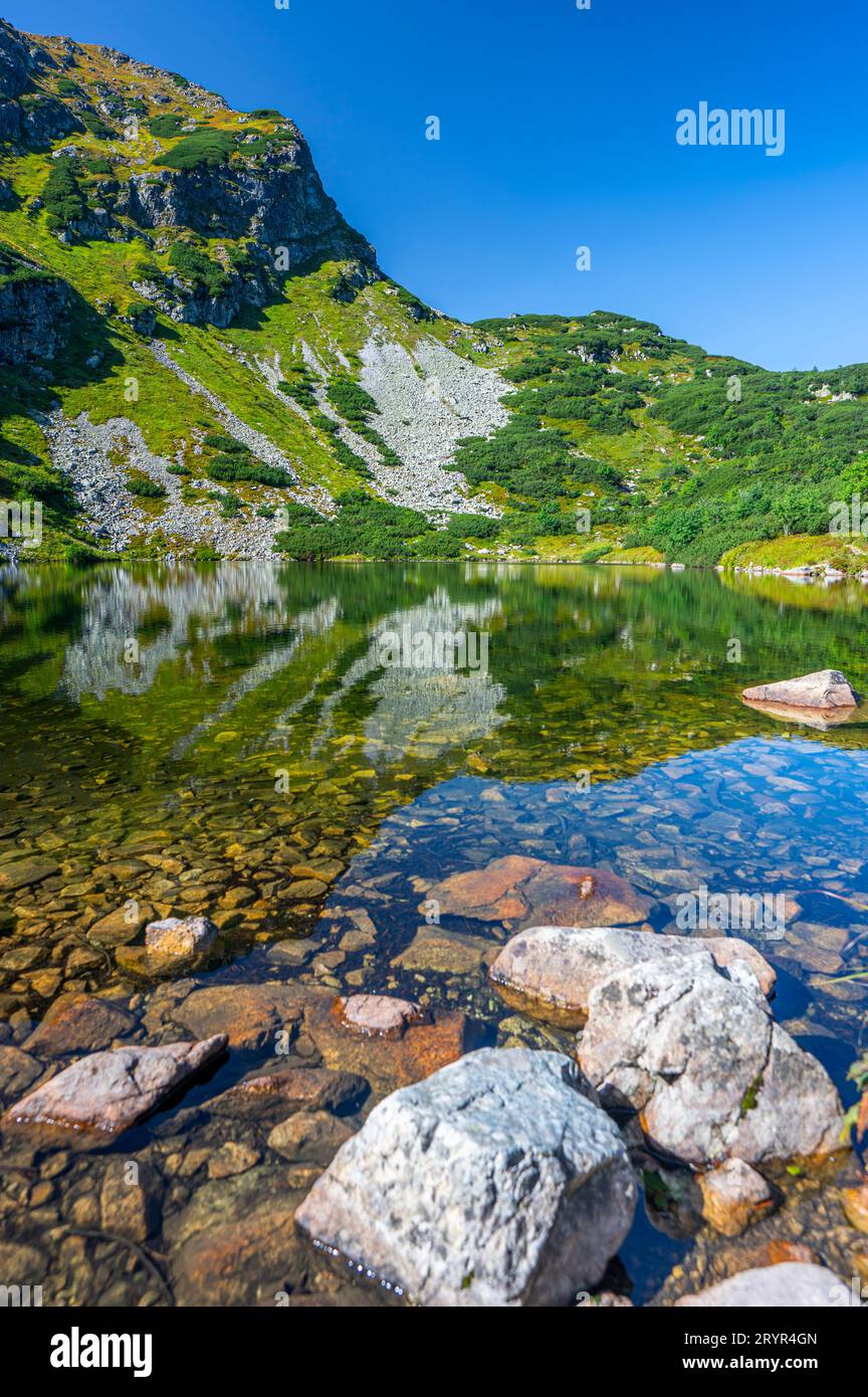 Liesek Rohace Ein Herbstblick auf die Rohace Mountain Lakes. Westliche tatra. Eines ...