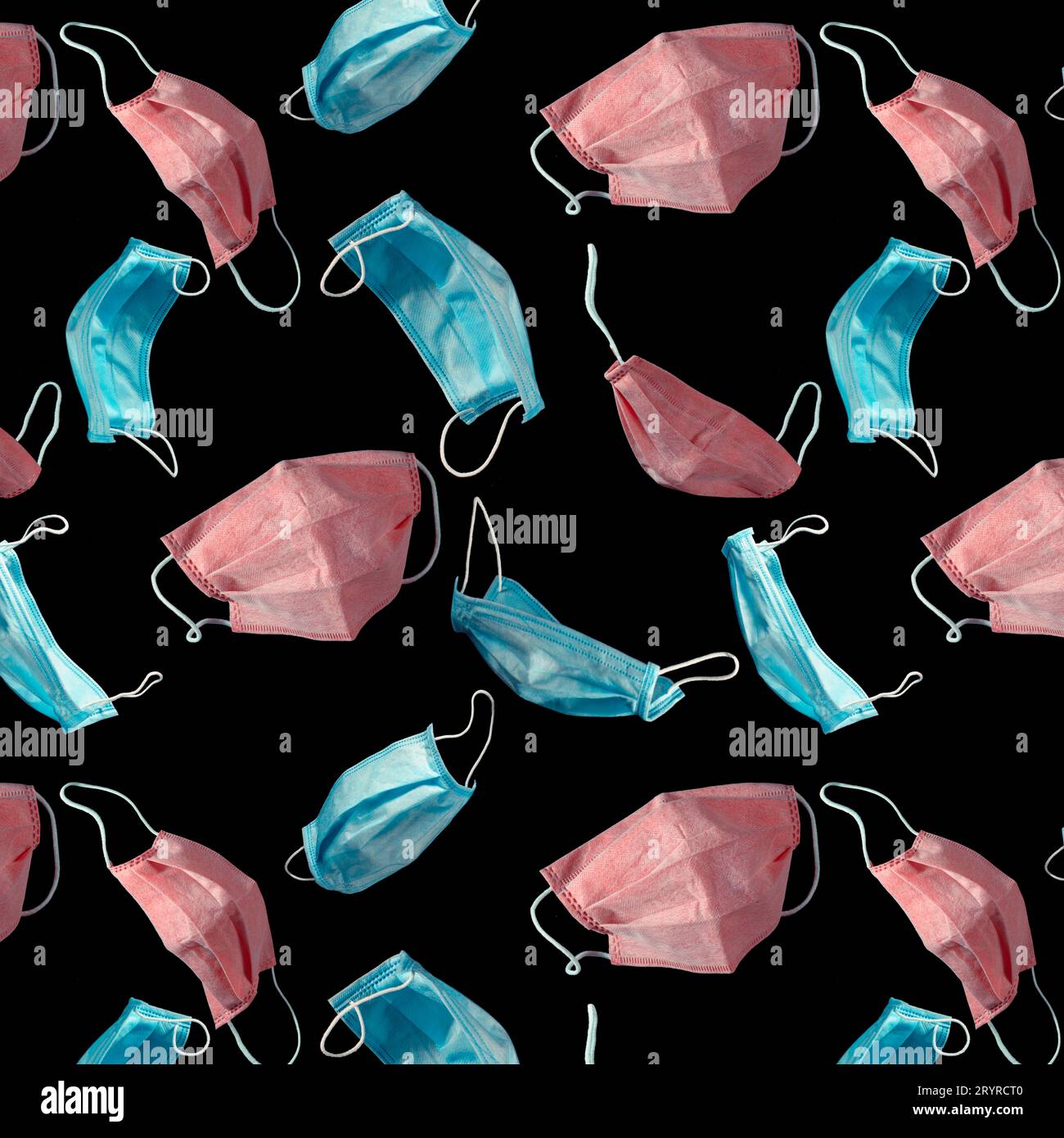 Abstrakte musterfarbene medizinische Masken auf schwarzem Hintergrund Stockfoto