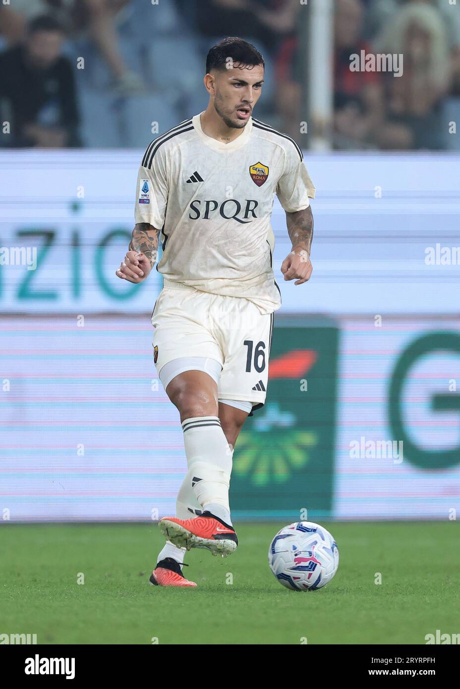 Genua, Italien. September 2023 28. Leandro Paredes von AS Roma während des Spiels der Serie A in Luigi Ferraris, Genua. Auf dem Bild sollte stehen: Jonathan Moscrop/Sportimage Credit: Sportimage Ltd/Alamy Live News Stockfoto