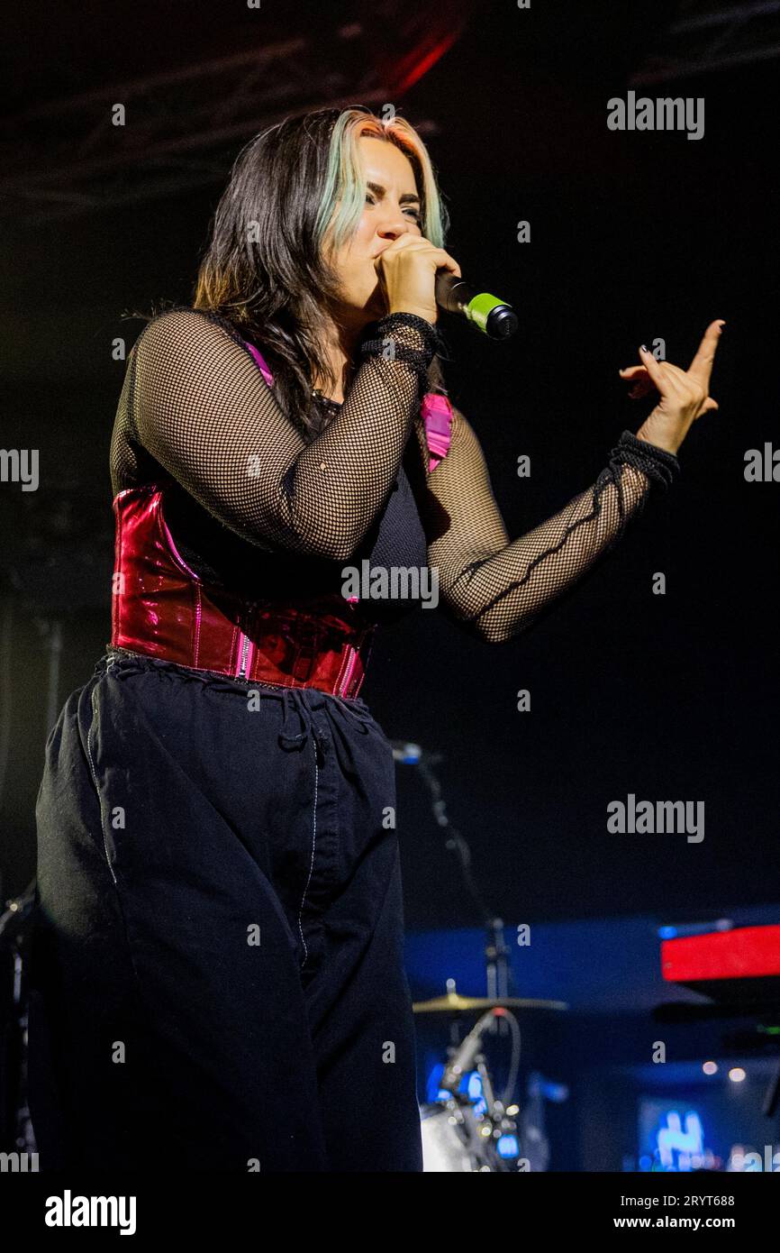 Geena fontanella bandmitglieder Fotos und Bildmaterial in hoher