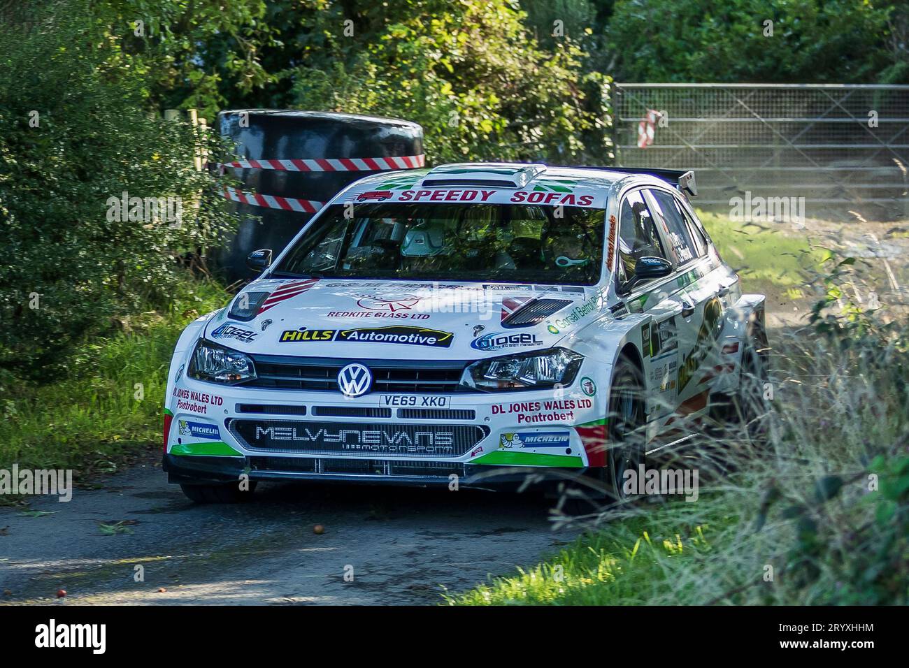 Ceredigion, Wales - 2. September 2023 Rali Ceredigion: Osian Pryce und Co-Pilot Stephane Prevot in einem Volkswagen Polo Car 1 auf der Bühne SS1 Borth 1 Wa Stockfoto