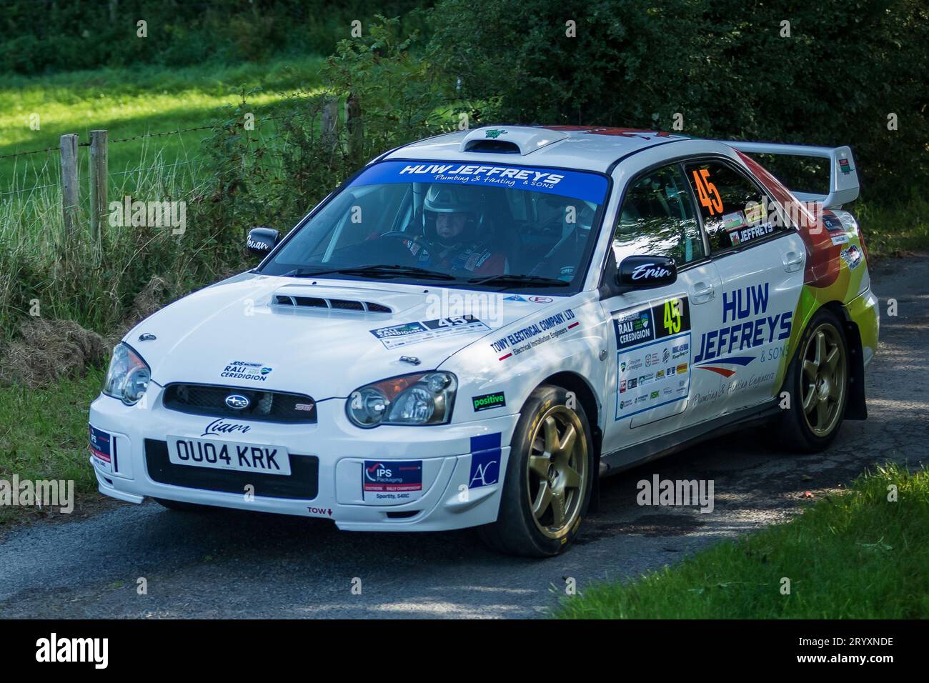 Ceredigion, Wales – 2. September 2023 Rali Ceredigion: Huw Jeffreys und Mitfahrerin Avarina Jeffreys in einem Subaru Impreza Auto 45 auf der Bühne SS1 Borth 1 Stockfoto