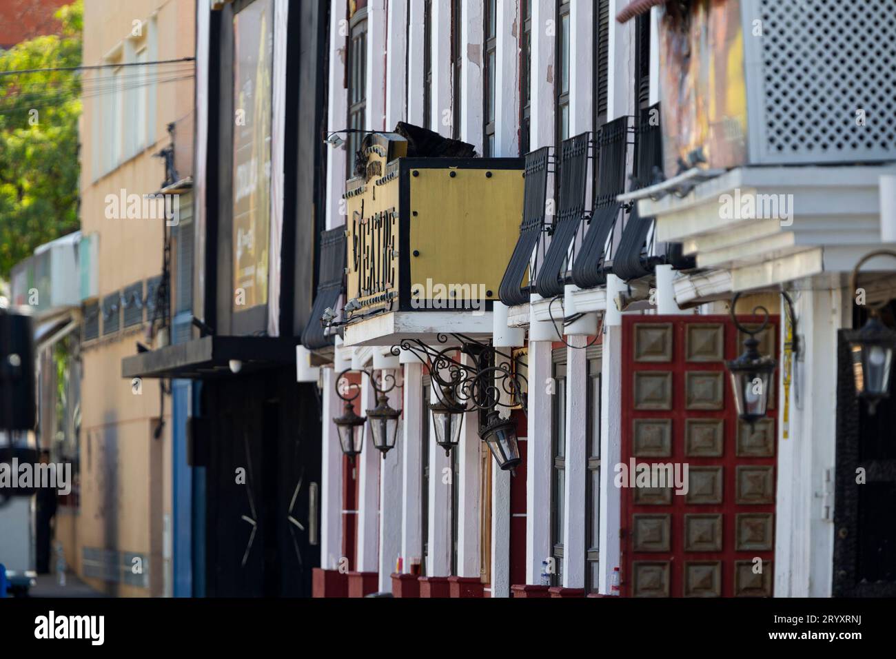 Murcia 1. Oktober 2023: Feuer im Teatre Discoteca Fonda Golden auf der Isla Cristina Straße im Stadtteil Atalayas Murcia, Region Murcia, Spanien O Stockfoto