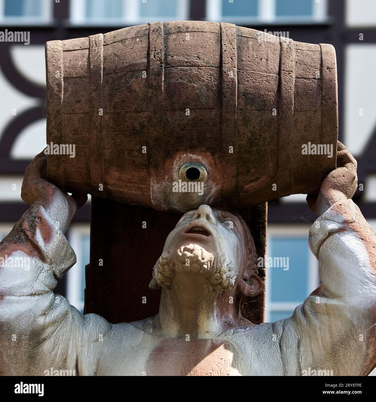 Hattsteinbrunnen auf der Ploetze, bekannt als der betrunkene Brunnen, Limburg an der Lahn, Deutschland, Europa Stockfoto